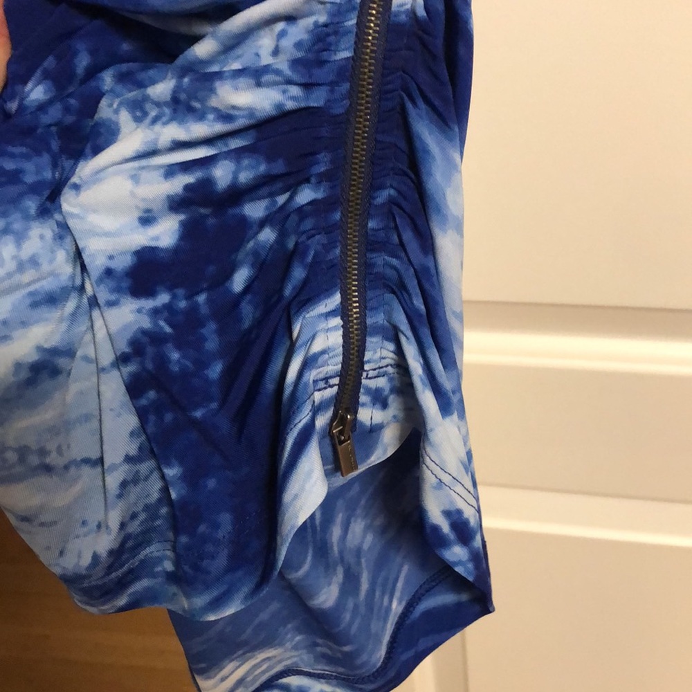 BCBG DRESS - Picture 4 of 7